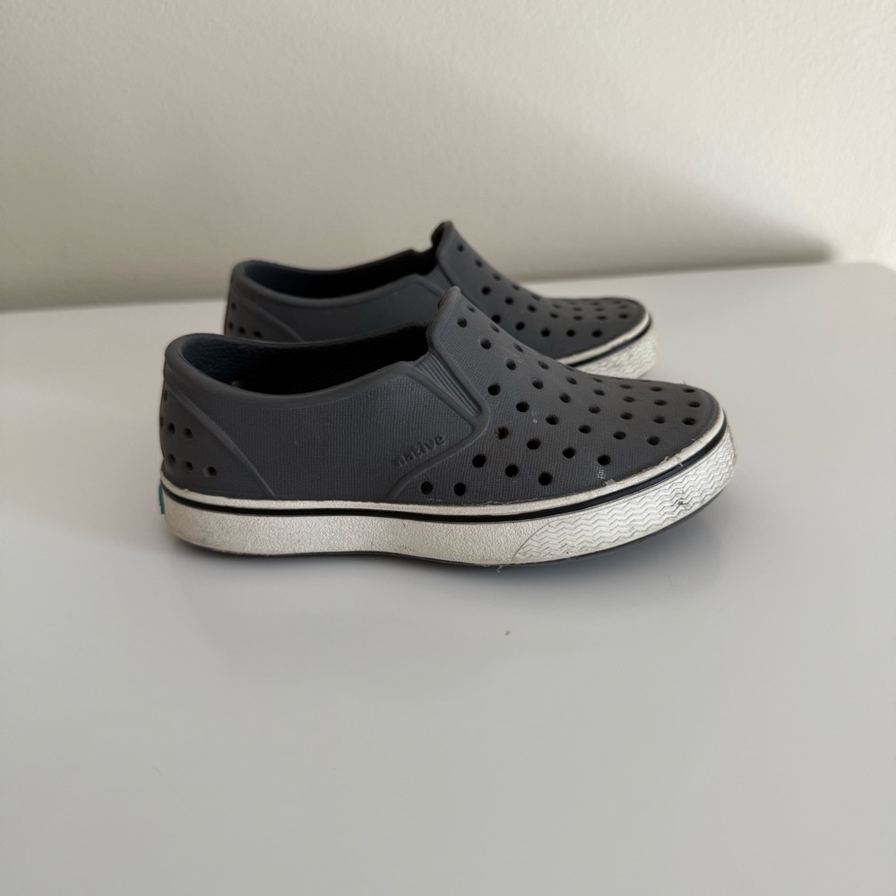 Native Gray Jefferson Toddler Slip-On Shoes Size C9
